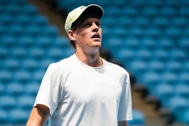 Jannik Sinner durante un match