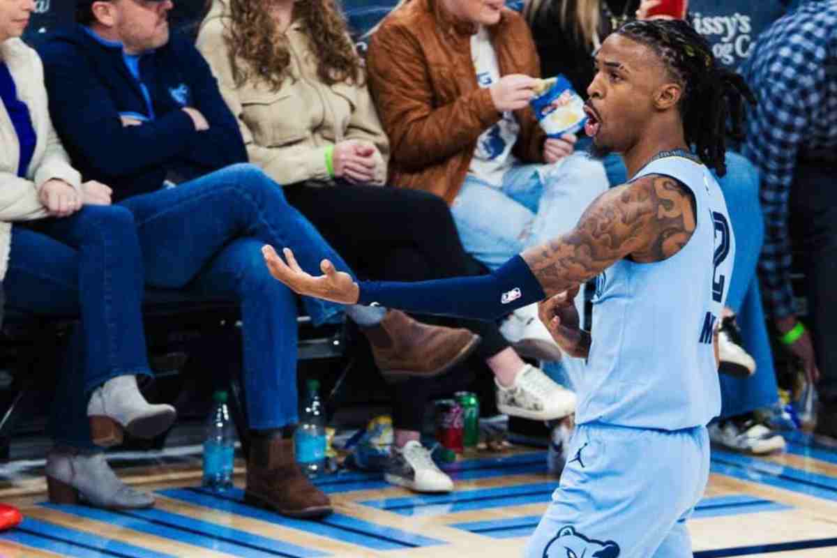 Ja Morant in campo con Memphis
