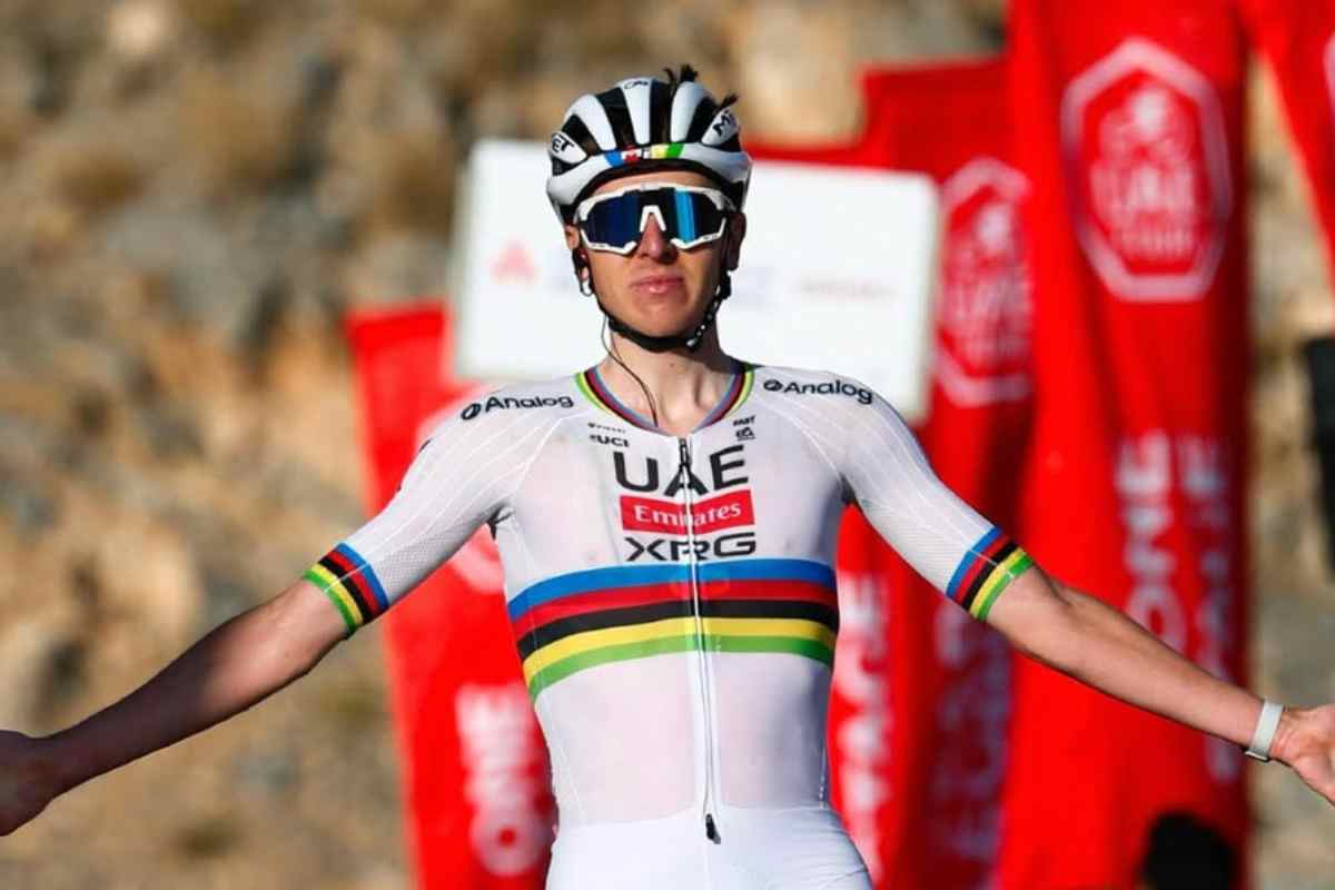 Tadej Pogacar all'arrivo di una gara