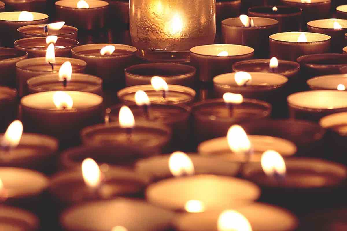 Candele funebri