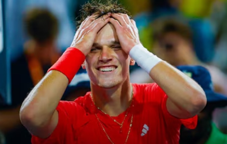 Mensik dopo il trionfo a Miami