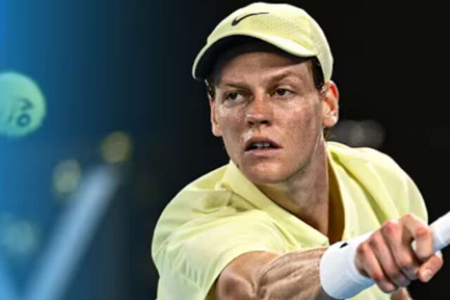 Sinner durante una partita Tennis