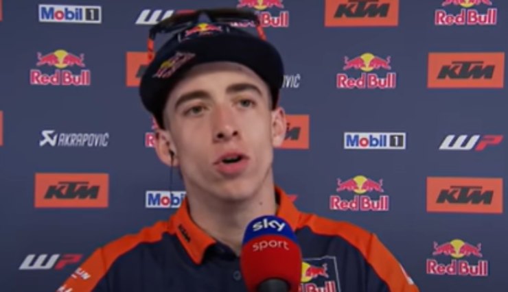 Pedro Acosta intervistato dopo una gara di MotoGP