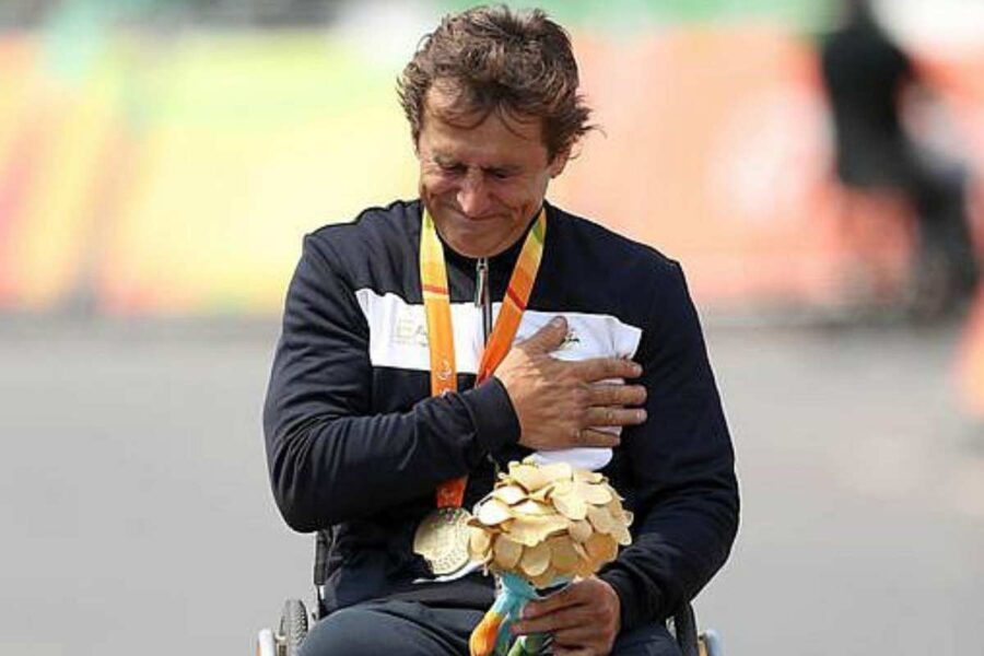 Zanardi messaggio commovente