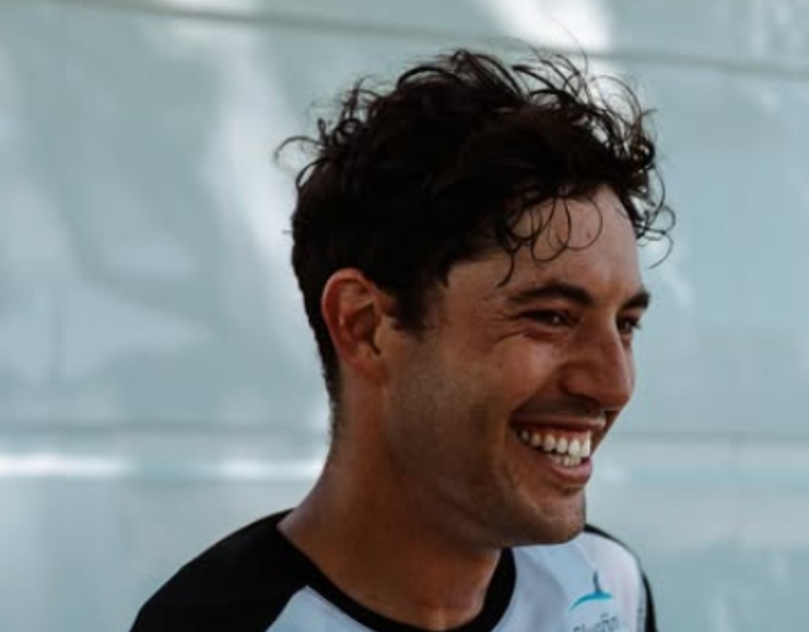 Joel Evans pilota motocross