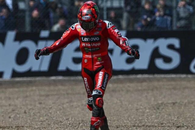 Pecco Bagnaia dolore