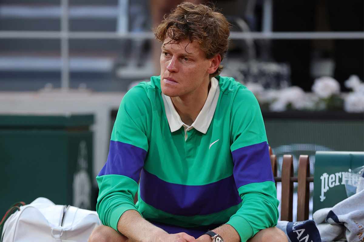 Jannik Sinner piange a dirotto