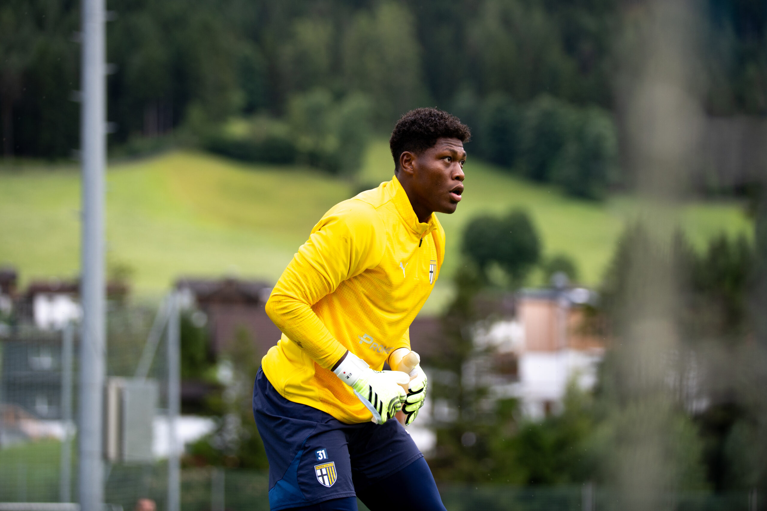 Zion Suzuki, portiere Parma