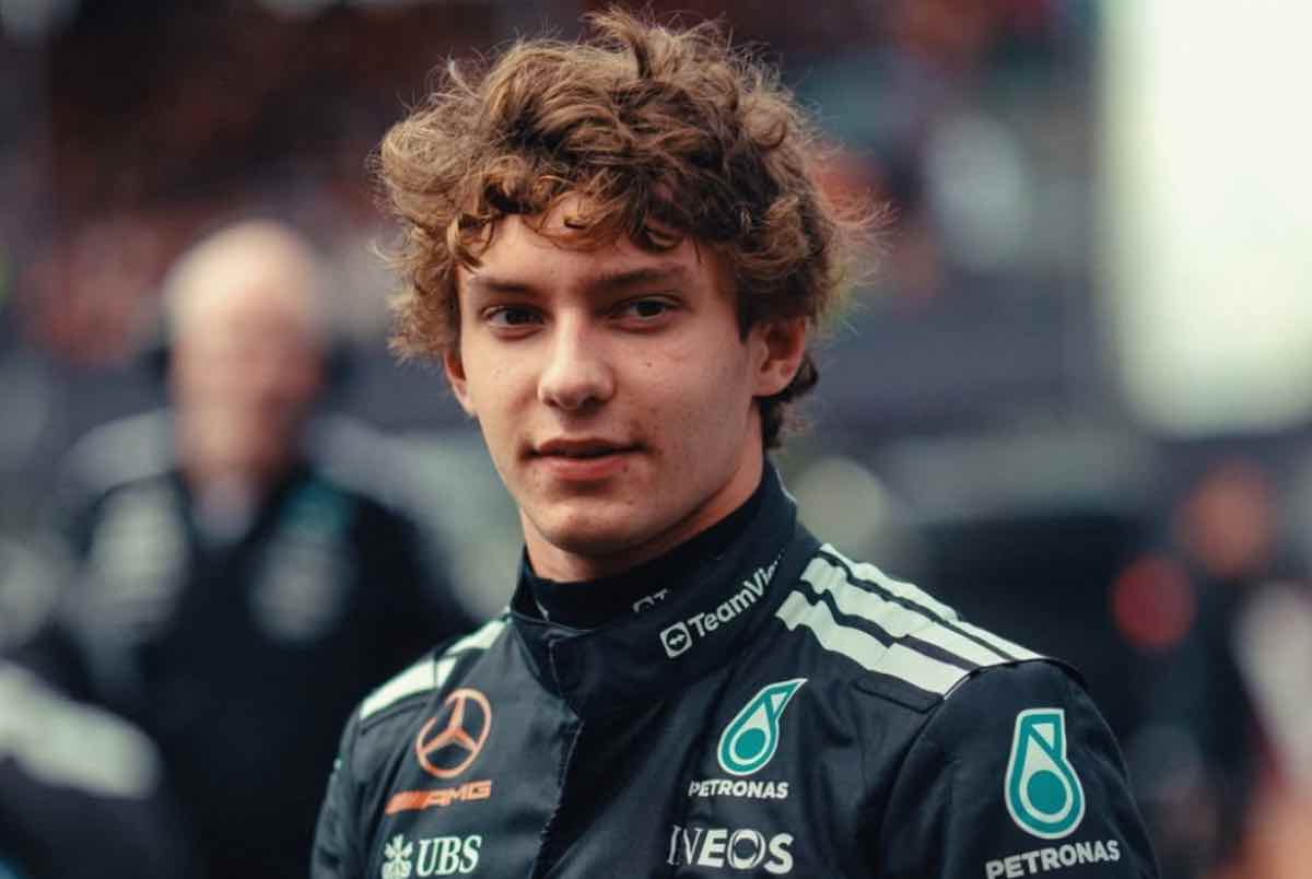 Antonelli Kimi imitazione