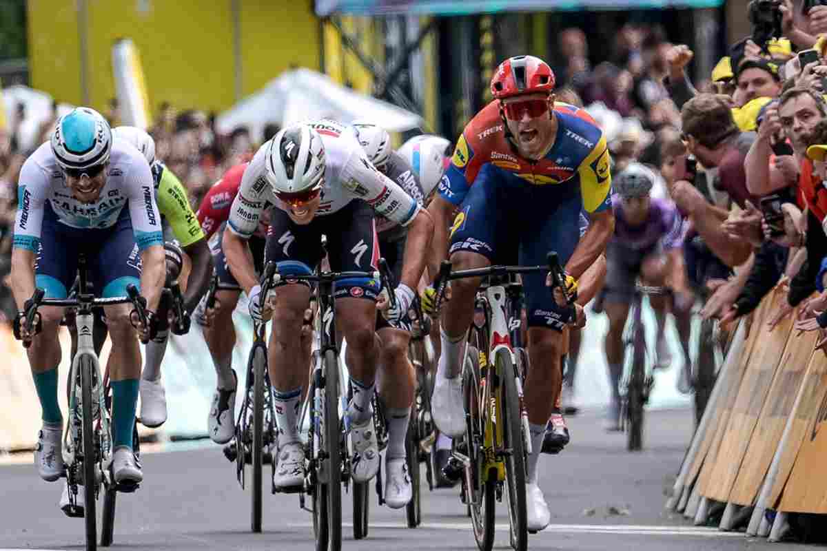 Tour de France caduta rovinosa