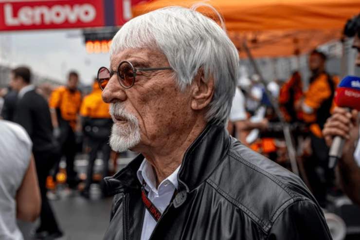 Bernie Eclestone critica