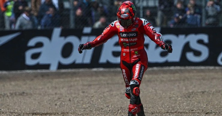 Bagnaia protesta rabbia