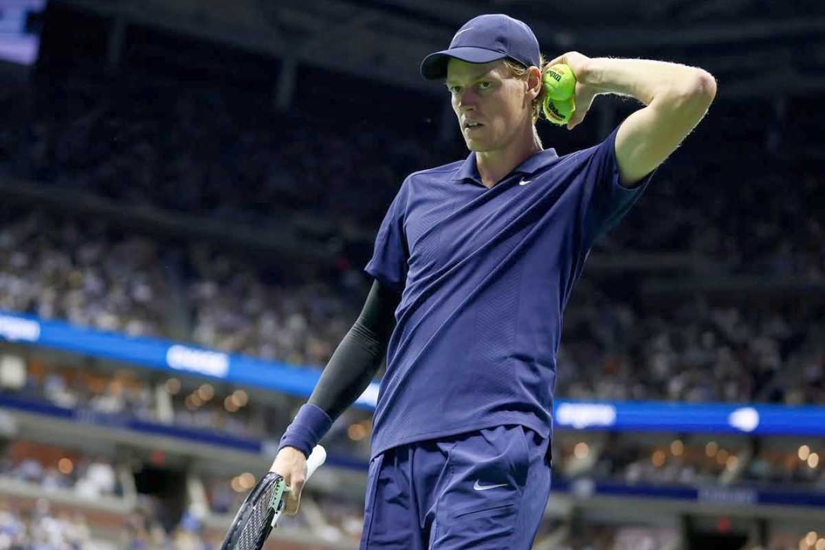 Sinner cambia strategia