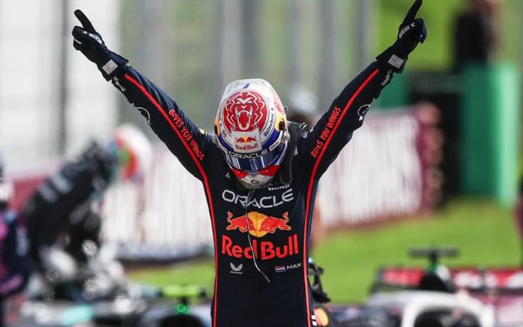 Pilota Verstappen primato