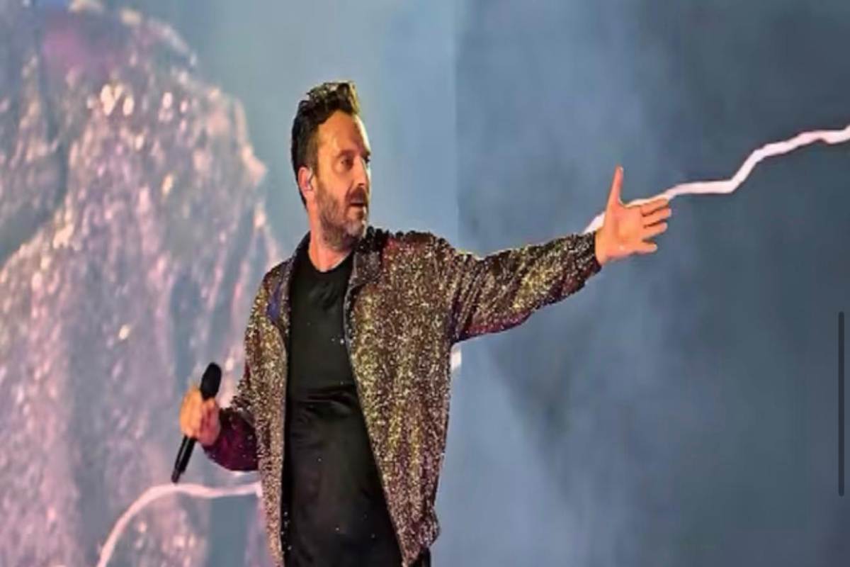 Cesare Cremonini, noto tifoso del Bologna, infuriato dopo la sfida contro la Fiorentina