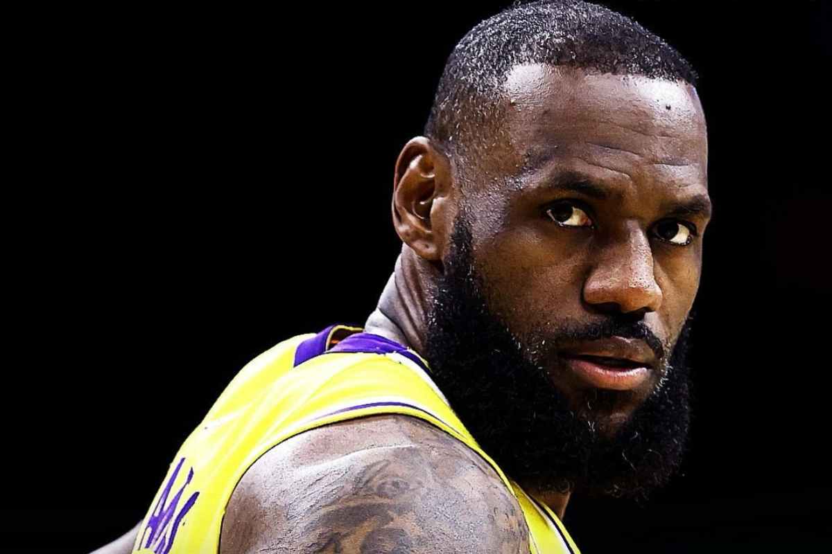 James LeBron minacce