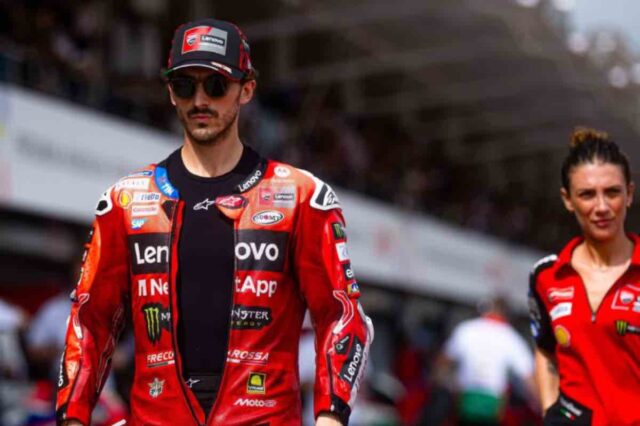 Pecco cambia squadra