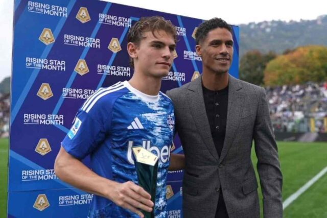 Nico Paz, centrocampista Como