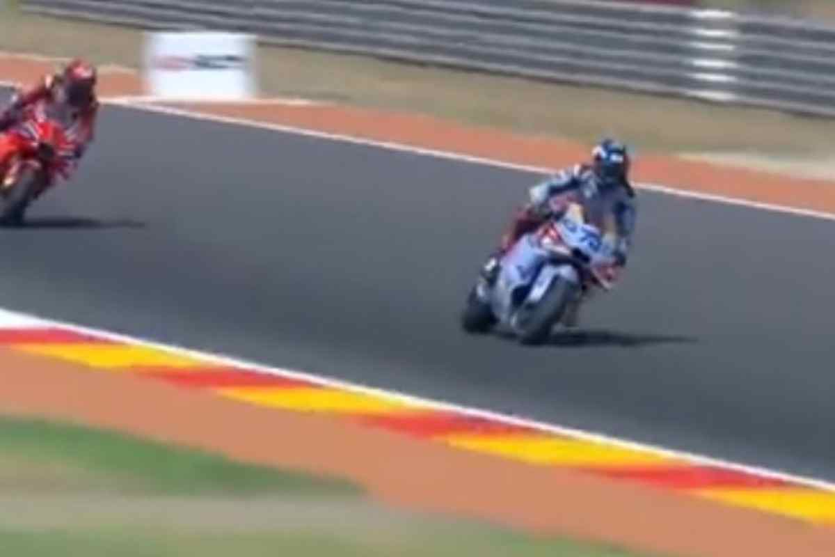 Alex Marquez e Pecco Bagnaia in pista