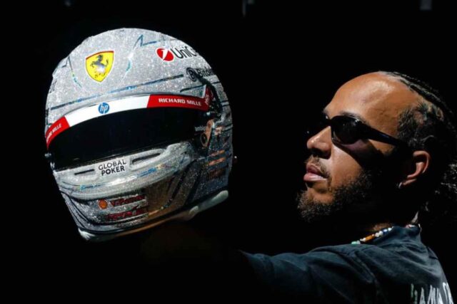 Lewis Hamilton disperato