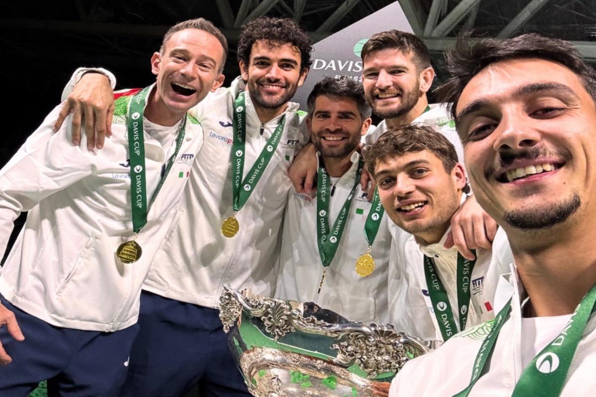 L'Italia festeggia la terza Coppa Davis consecutiva