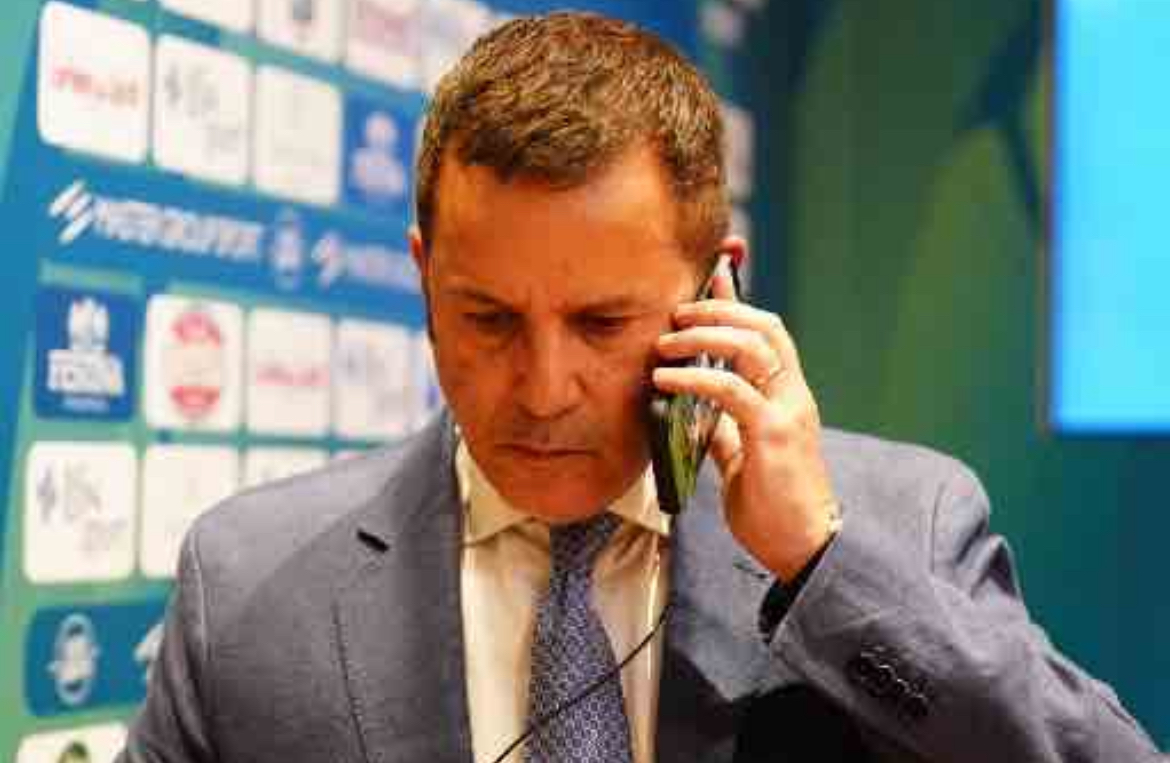 L’esperto di mercato di Sportitalia, Alfredo Pedullà, analizza la situazione sportivamente “drammatica” che sta attanagliando la Fiorentina dopo l’esonero di Stefano Pioli in seguito a un avvio di stagione disastroso.