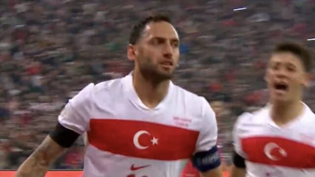 Hakan Calhanoglu, capitano della Turchia