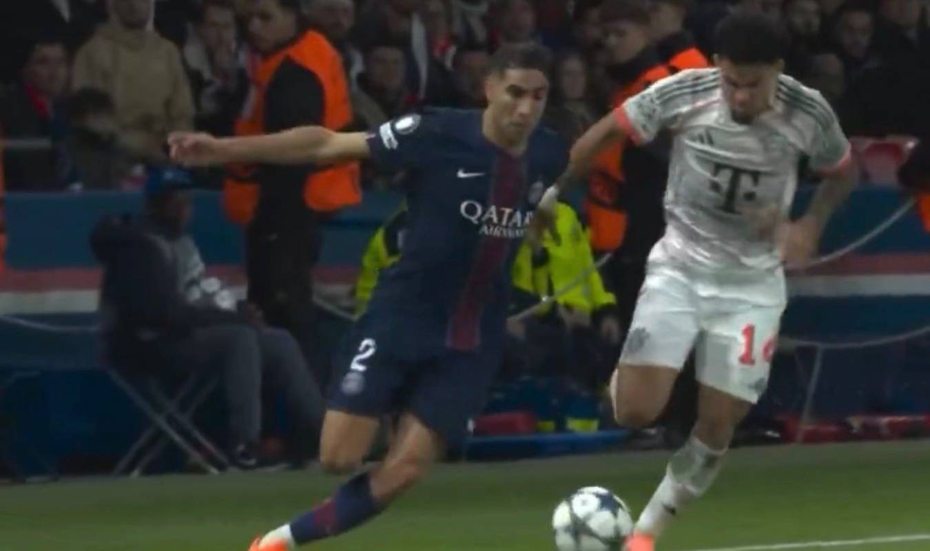Achraf Hakimi durante la sfida tra il PSG e il Bayern Monaco
