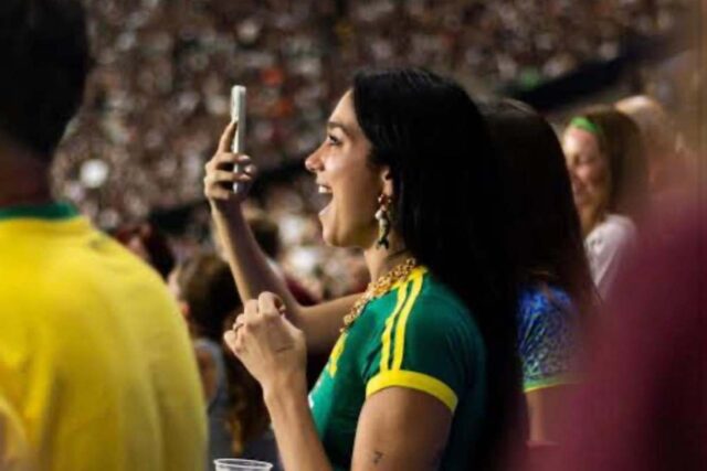 Dua Lipa al Maracanà per Fluminense-Flamengo