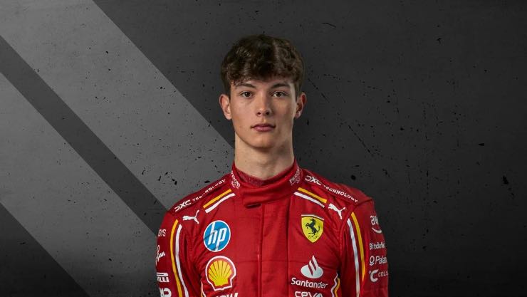 Bearman torna Ferrari