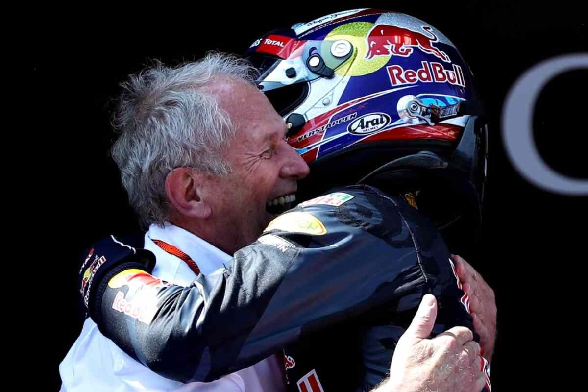 Verstappen abbraccia Marko
