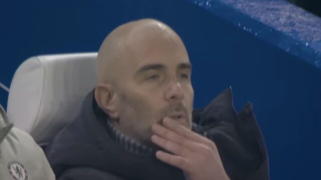 Enzo Maresca sulla panchina del Chelsea