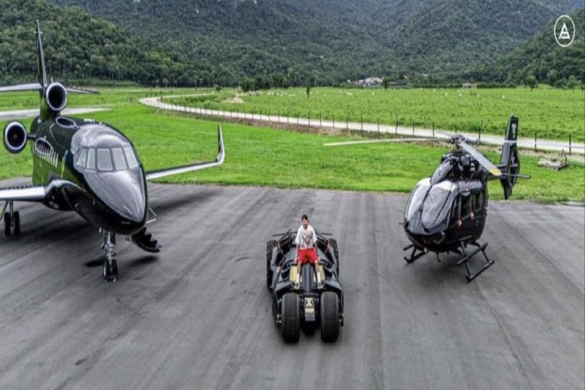 Neymar e i suoi incredibili e “giocattoli”