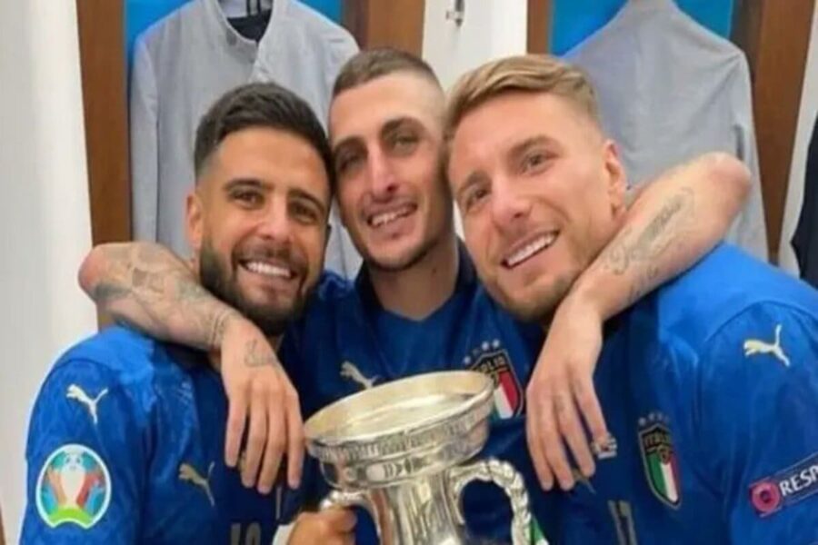 Lorenzo Insigne, con Verratti e Immobile, compagni nel Pescara di Zeman, festeggiano la vittoria dell’Europeo 2021