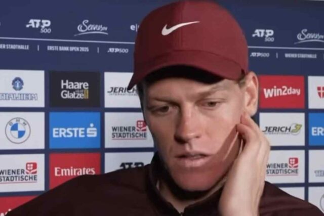 Jannik Sinner perplesso