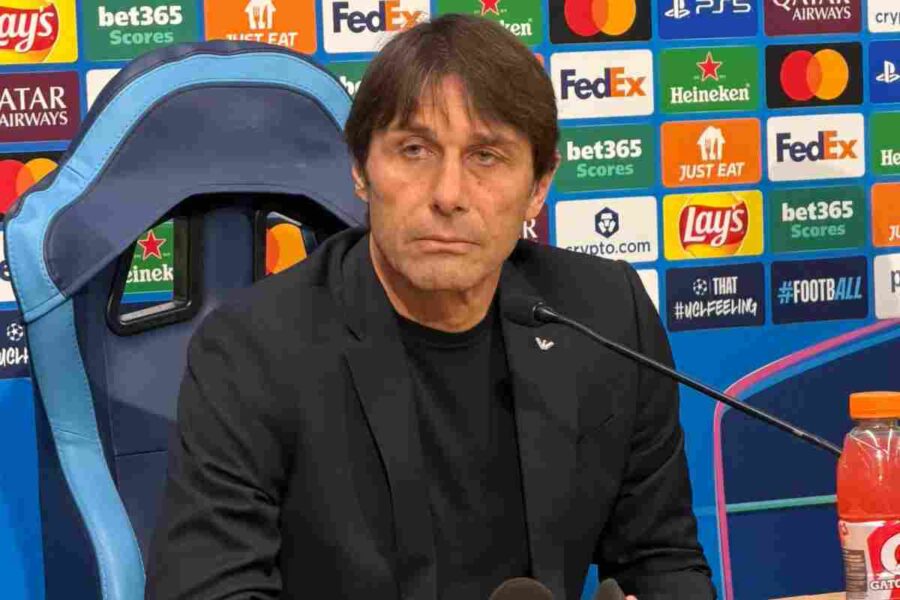 Antonio Conte, allenatore del Napoli: destino complicato in Champions League