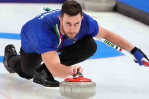 Mosaner gara curling