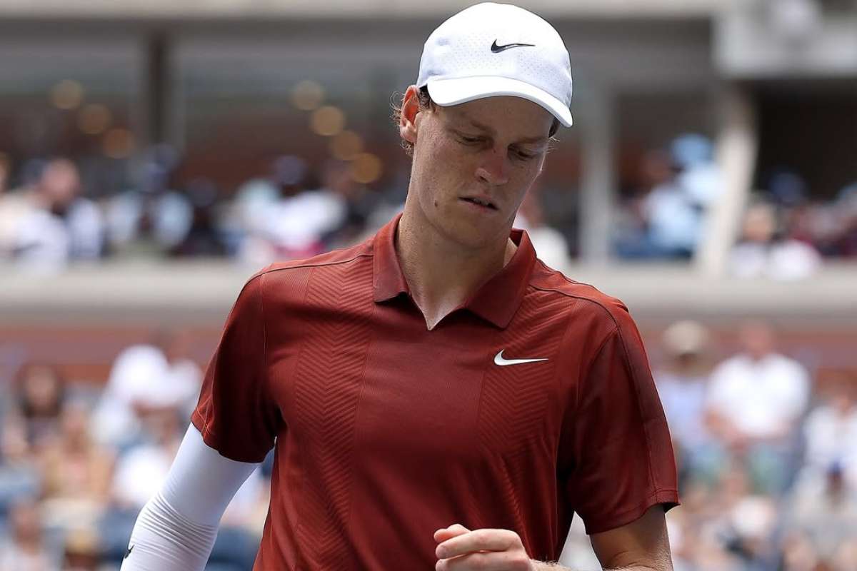 Sinner staccato da Alcaraz