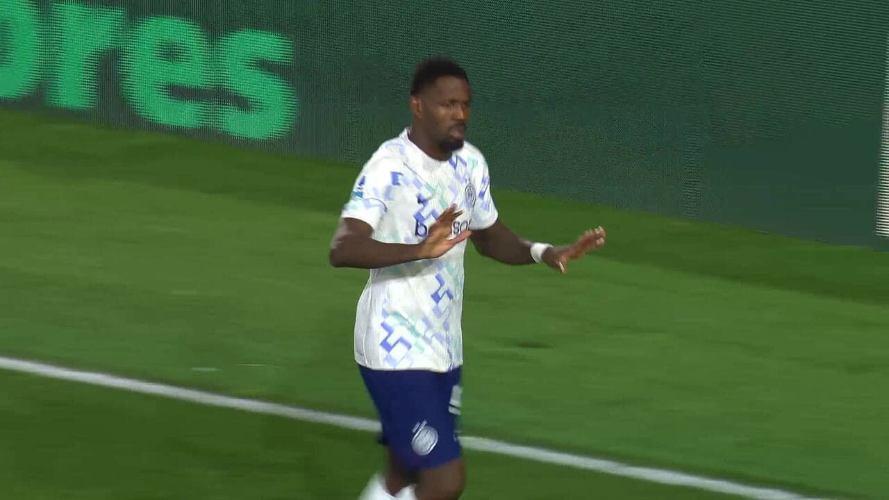 L'esultanza di Marcus Thuram per il 2-2 dell'Inter contro il Como